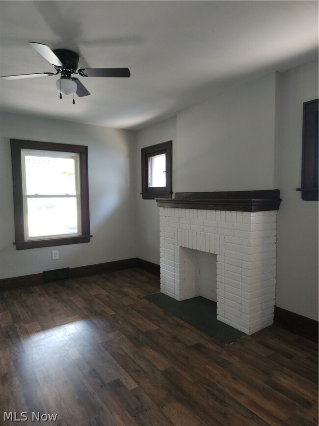 Building Photo - 614 Sanford Ave
