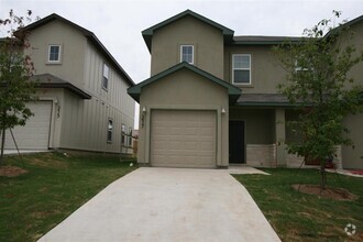 Building Photo - 231 Peruna Dr