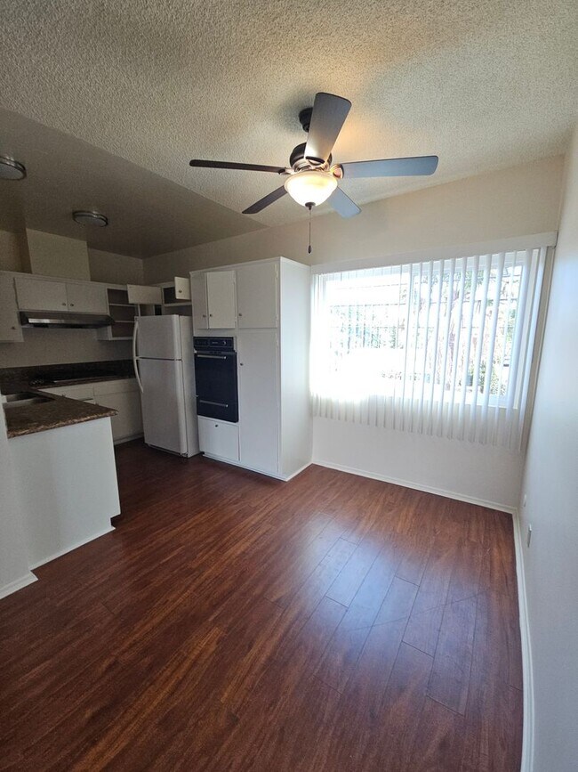 Building Photo - #247