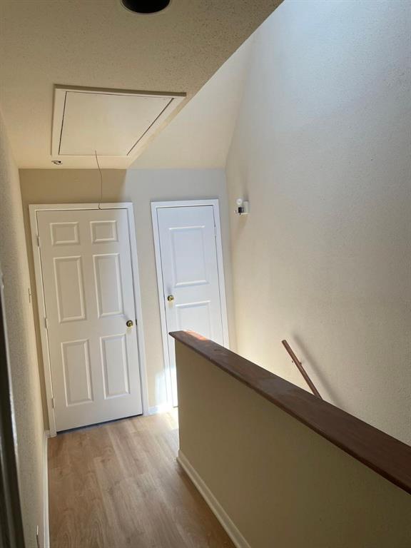 Building Photo - 3901 Woodchase Dr