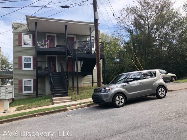 Building Photo - 2618 Carr St