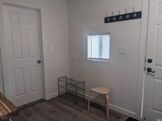 Building Photo - 5168 State Hwy 20