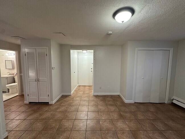 Building Photo - 32 Annese Rd