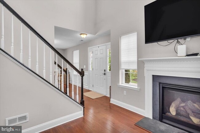 Building Photo - 507 Lexington Mews