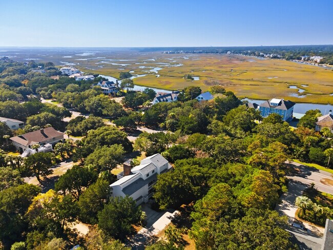 Building Photo - 162 Pioneer Loop