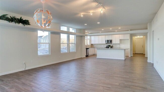 Building Photo - 1653 Arbor Knot Dr