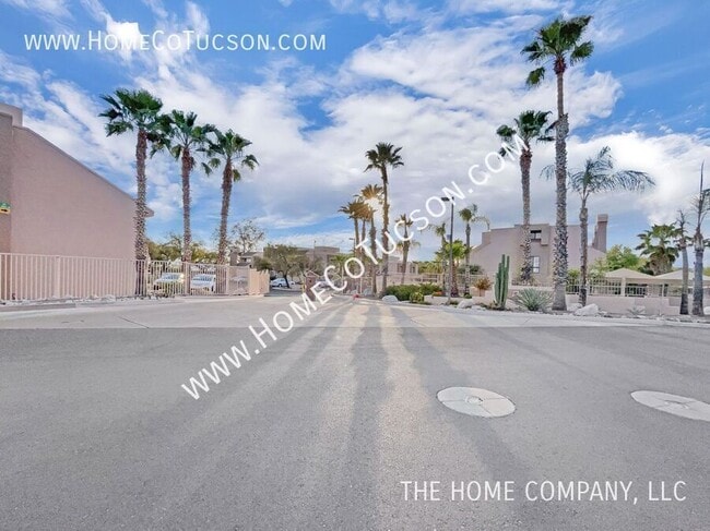 Building Photo - Short Term Furnished Foothills Condo 5675 N Camino Esplendora-2211