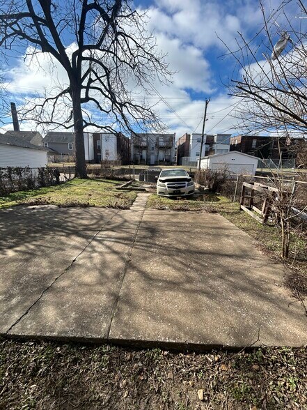 Building Photo - 5124 Northland Ave