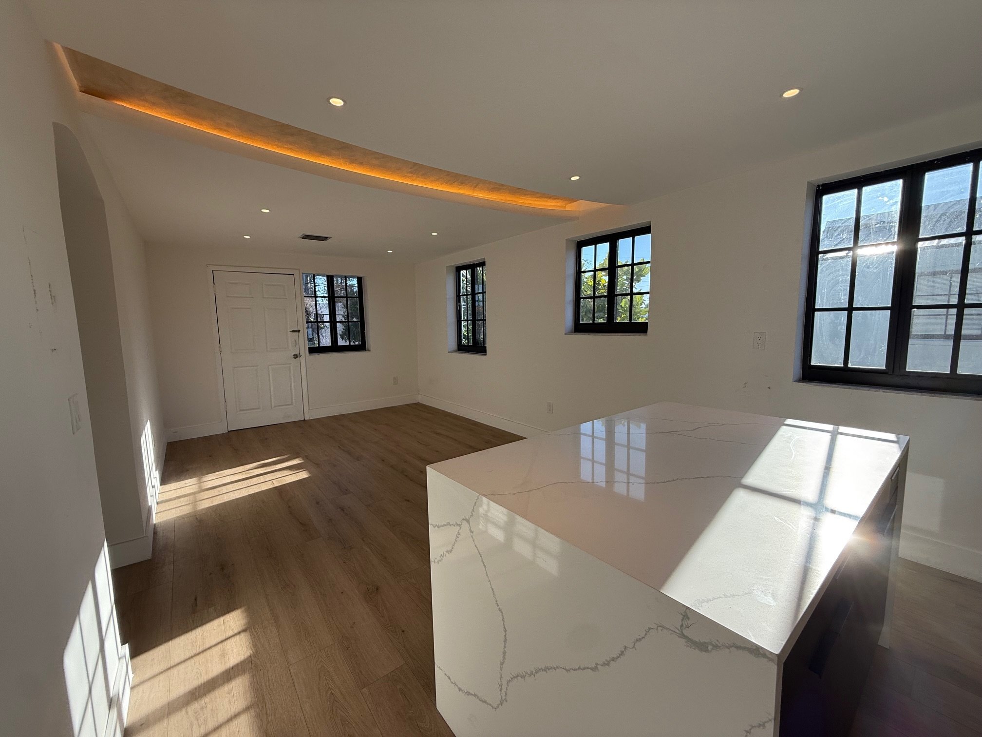 Building Photo - 1716 SW 11th St