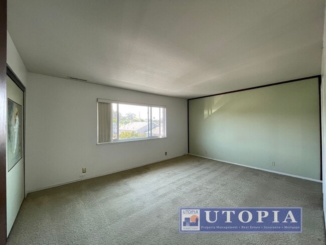Building Photo - 112 Canfield Ave