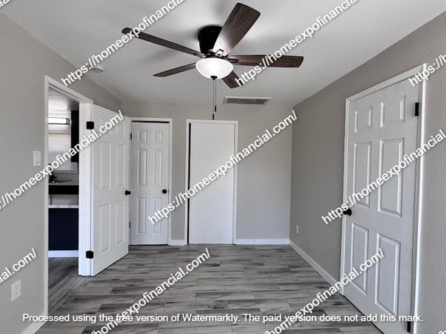 Building Photo - Nice Back House For Rent