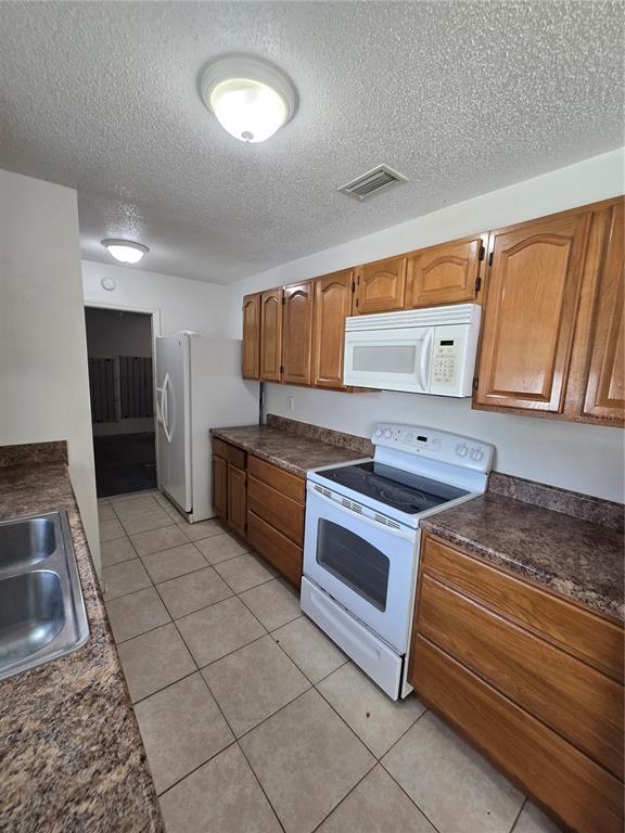 Building Photo - 9231 Antrim St