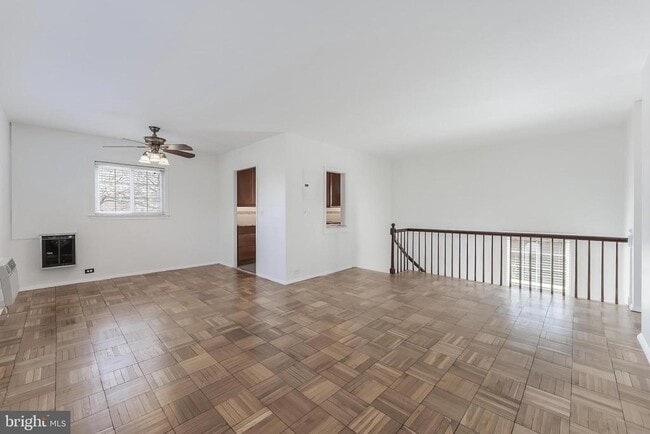 Building Photo - 3282 Martha Custis Dr