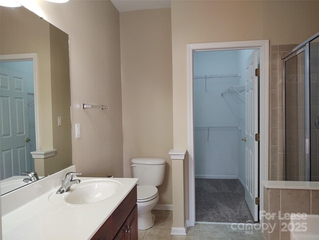 Building Photo - 4098 Holly Villa Cir