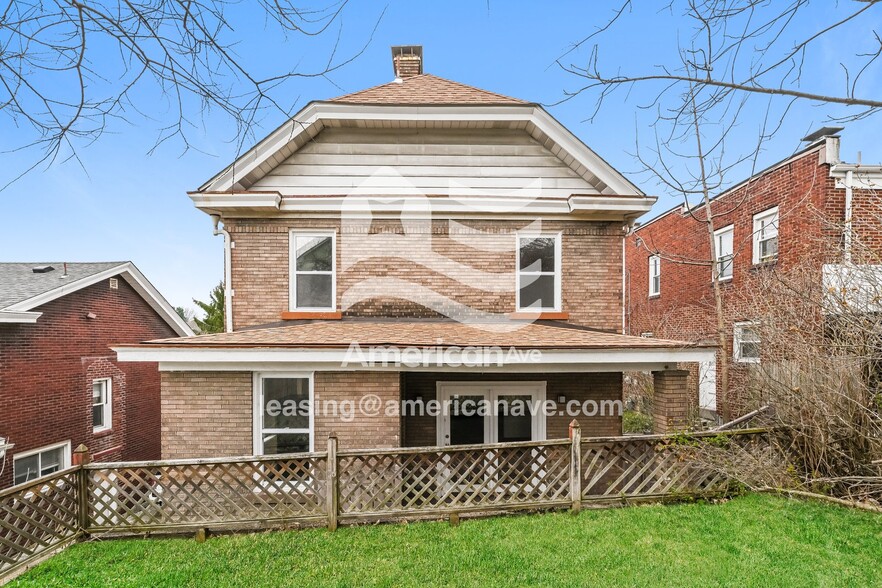 Building Photo - 3013 Pyramid Ave