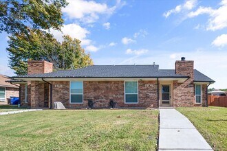 Building Photo - Precious Mansfield 2 Bed 2 Bath