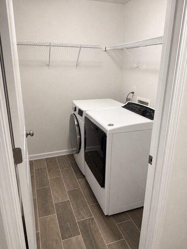 Building Photo - 515 Catalina Grande Dr