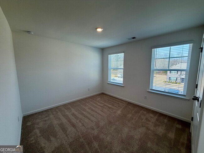 Building Photo - 788 Gelderland Dr