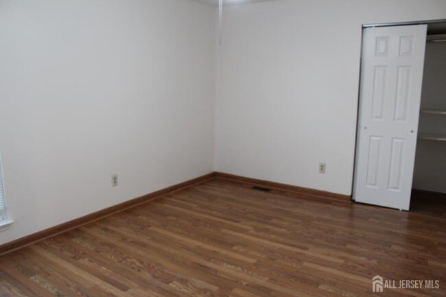 Building Photo - 224 Westgate Dr