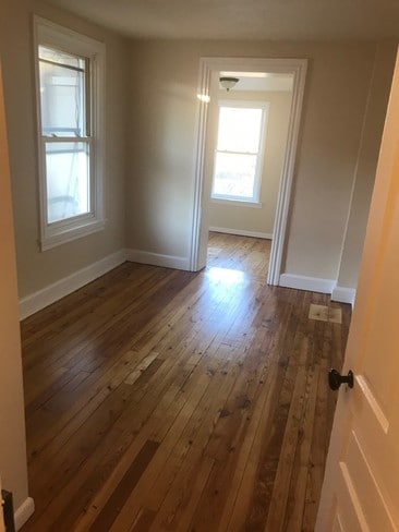 Building Photo - 341 E Louther St