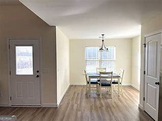 Building Photo - 135 Hughes Dr