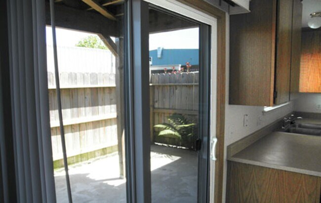 Building Photo - 2375 Bates Ln