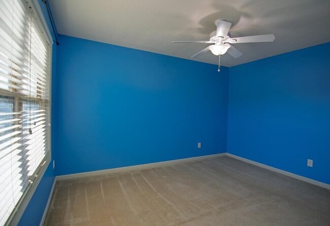 Building Photo - 1907 Westminster Dr