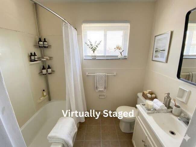 Building Photo - 73 N Hampton Rd