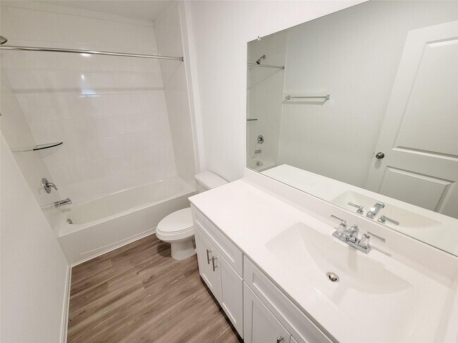 Building Photo - 1325 Grass Bnd Dr