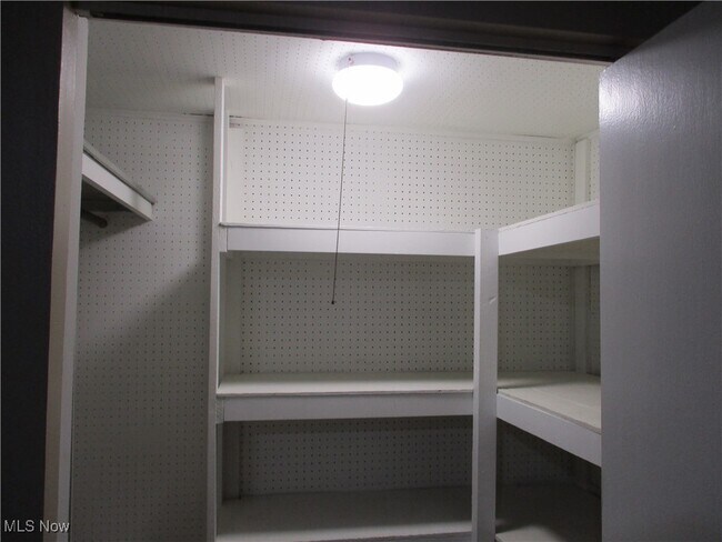 Building Photo - 6566 Glenallen Ave