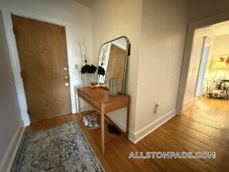 Building Photo - 40 Chester St