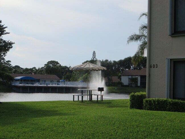 Building Photo - 603 Sea Pine Way