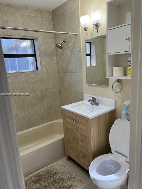 Building Photo - 2820 SW 65th Ave