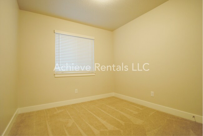 Building Photo - 4067 S 2800 W