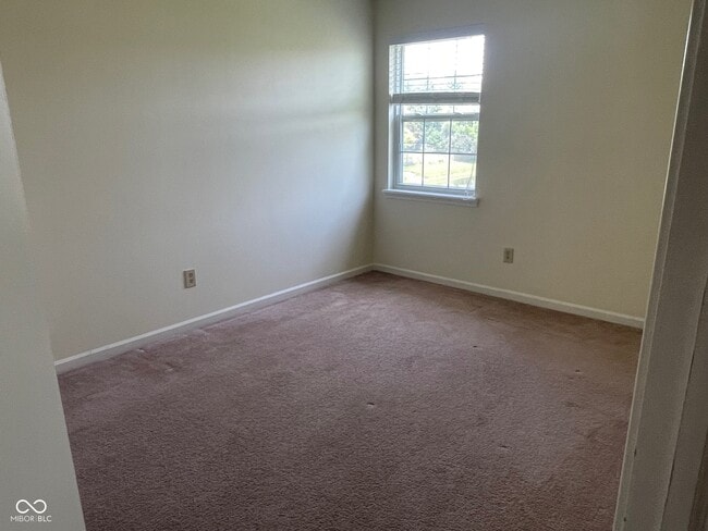 Building Photo - 5806 Tanager Ln