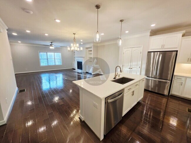 Building Photo - 2892 Boone Dr