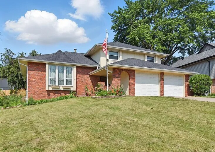 Primary Photo - 7504 S 46th Ave