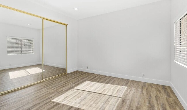 Building Photo - EXPERIENCE THE SOLITUDE OF TURTLE ROCK VILLAGE —3 Bedroom/2 Bath Condo