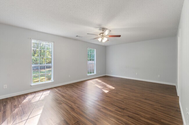 Building Photo - 337 Lamplighter Dr