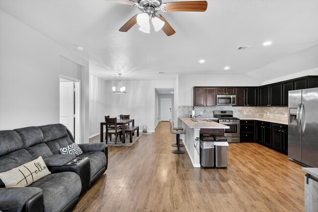 Building Photo - 5636 Rainflower Terrace Ln