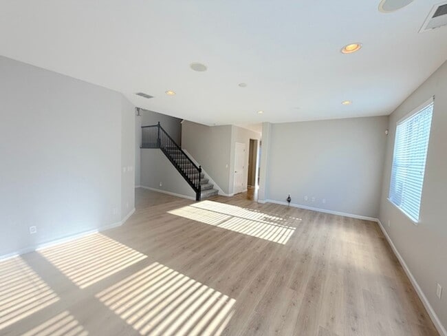 Building Photo - 4 Bedroom Home in Whitney Ranch with Access to Clubhouse