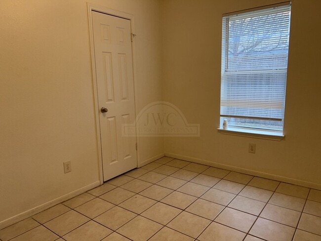 Building Photo - 5305 Morning Glen Ln