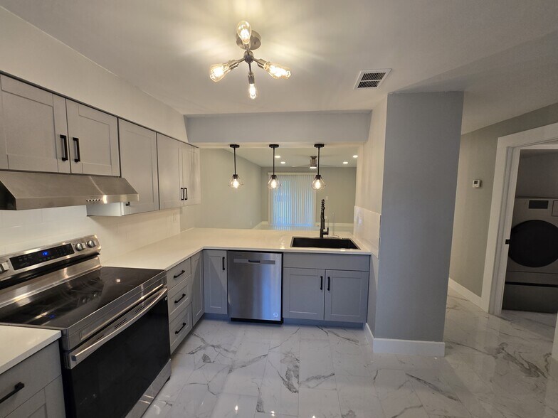 Building Photo - 4988 Steel Dust Ln