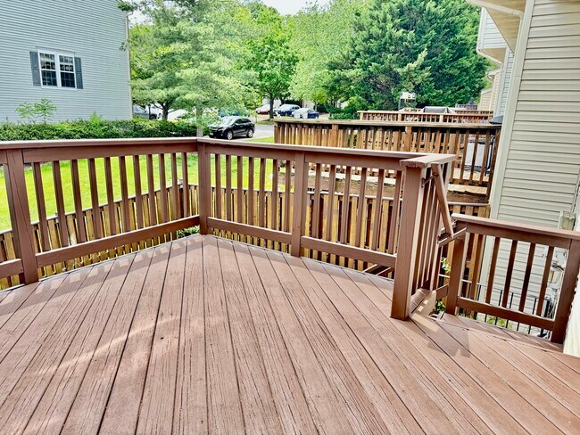 Building Photo - 44885 Grove Terrace