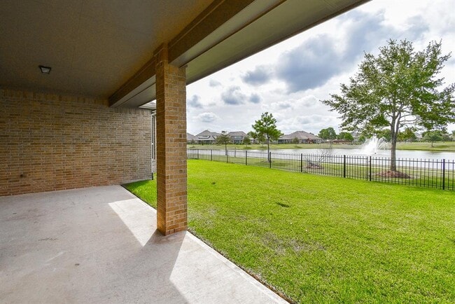 Building Photo - 25807 Somerset Meadows Ct