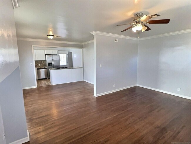 Building Photo - Clean and Pristine 3 Bedroom Home Available for Immediate Move-In!!!