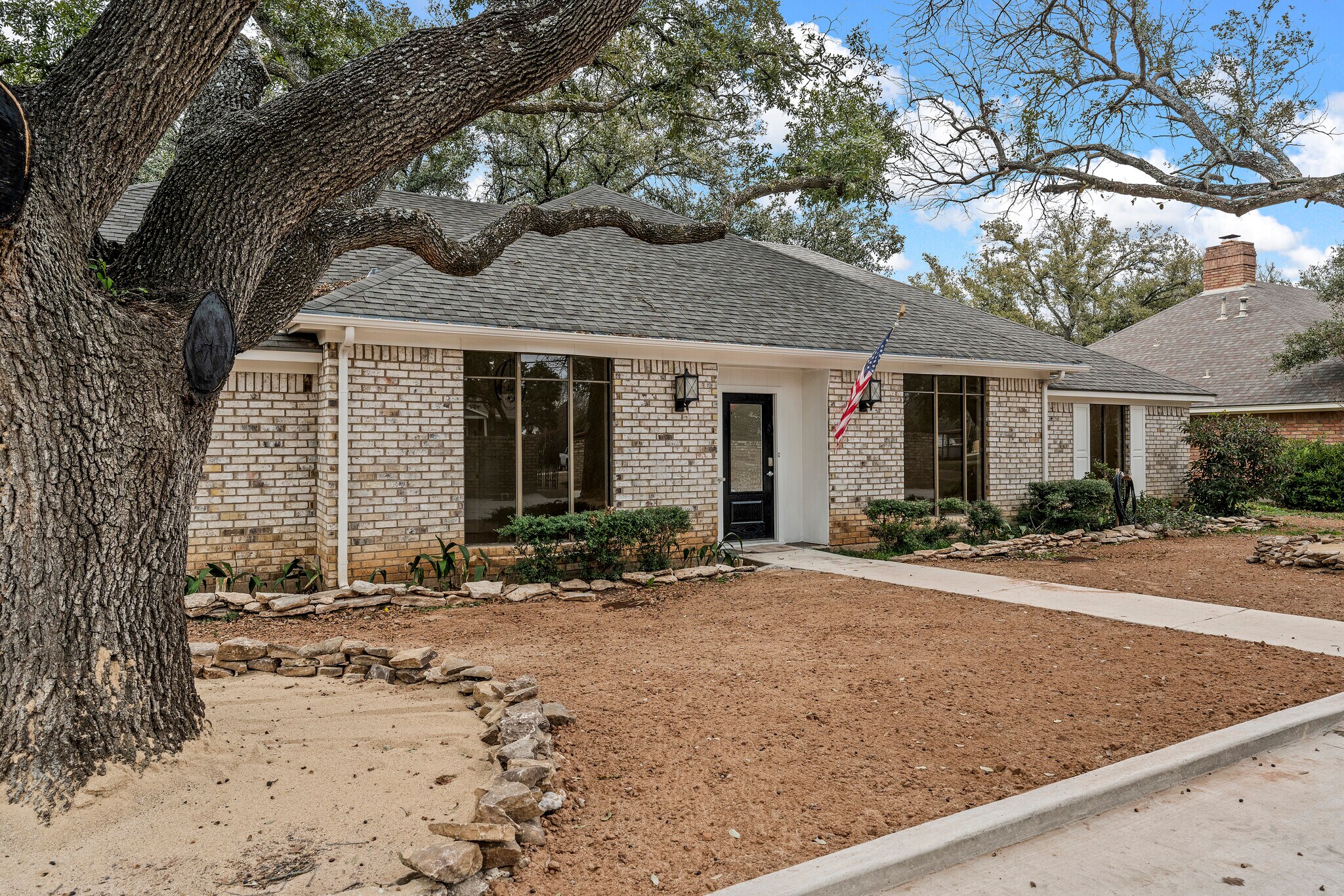 Building Photo - 7105 Fish Pond Rd