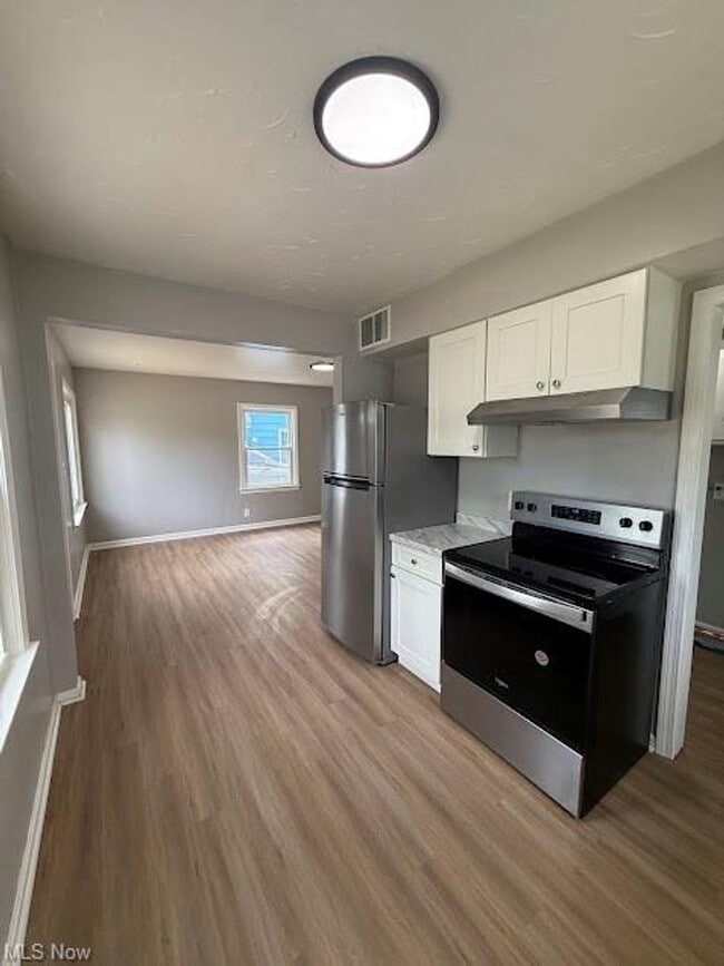 Building Photo - Two bedroom one bathroom single story single family home for rent