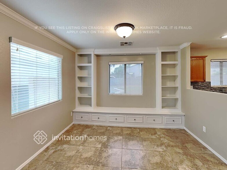 Building Photo - 1875 E Renegade Trail