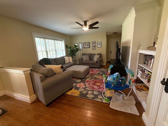 Building Photo - 45800 W Ann Arbor Trail